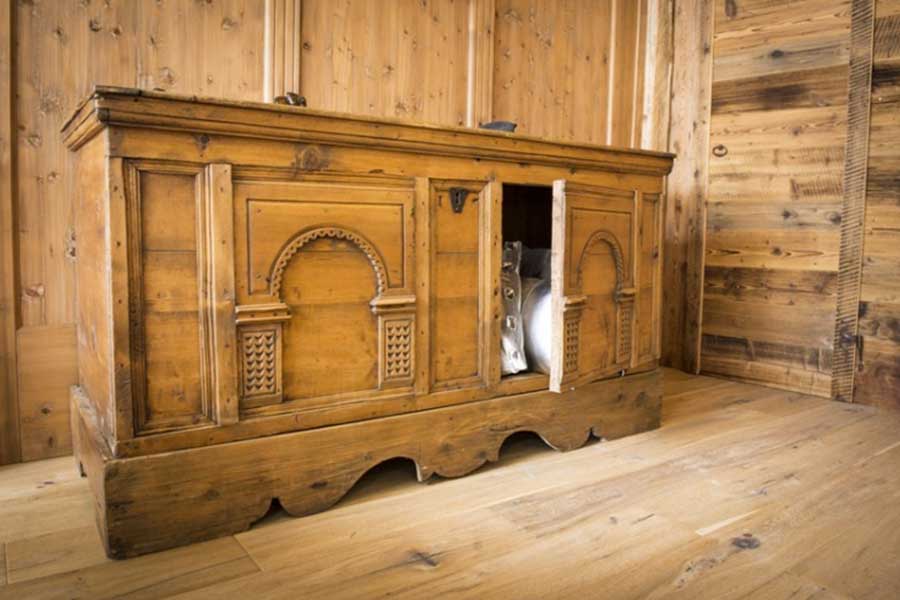 Original antique chest in Swiss pine