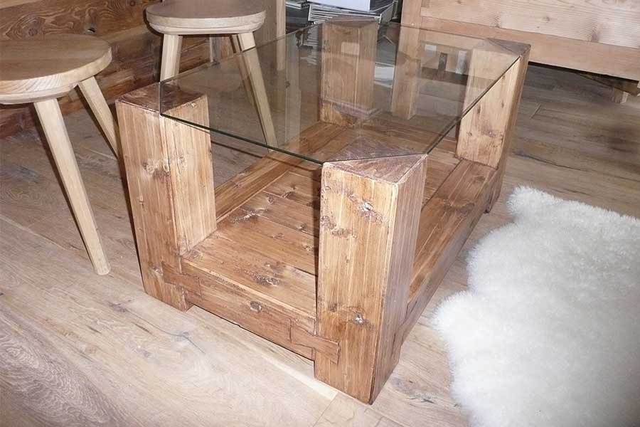 Cortina coffee table with glass top